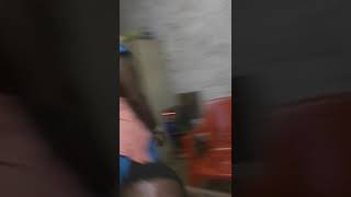 Danse De Nos Mamans Emportées Par Lémotion