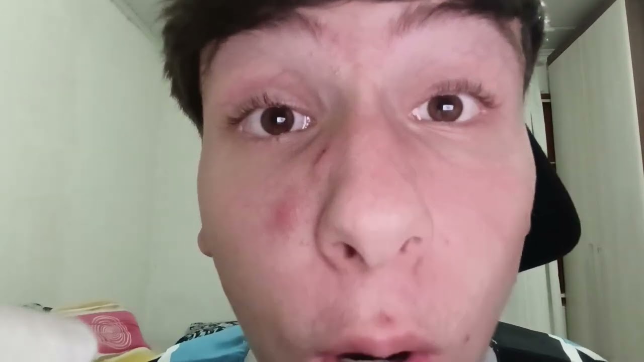 ASMR roleplay, te arrumando para o primeiro dia de aula. - ASMR CASEIRO