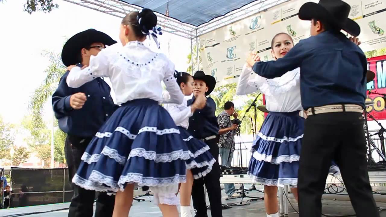 Santa Rita Mexico en la Piel Perris California - YouTube