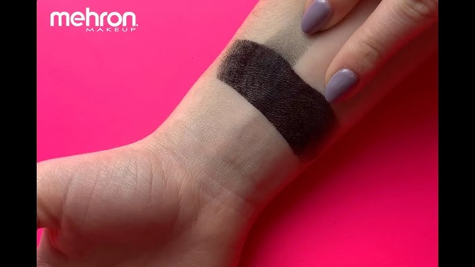 How to Use Mehron Barrier Spray™️ to Lock in Makeup 