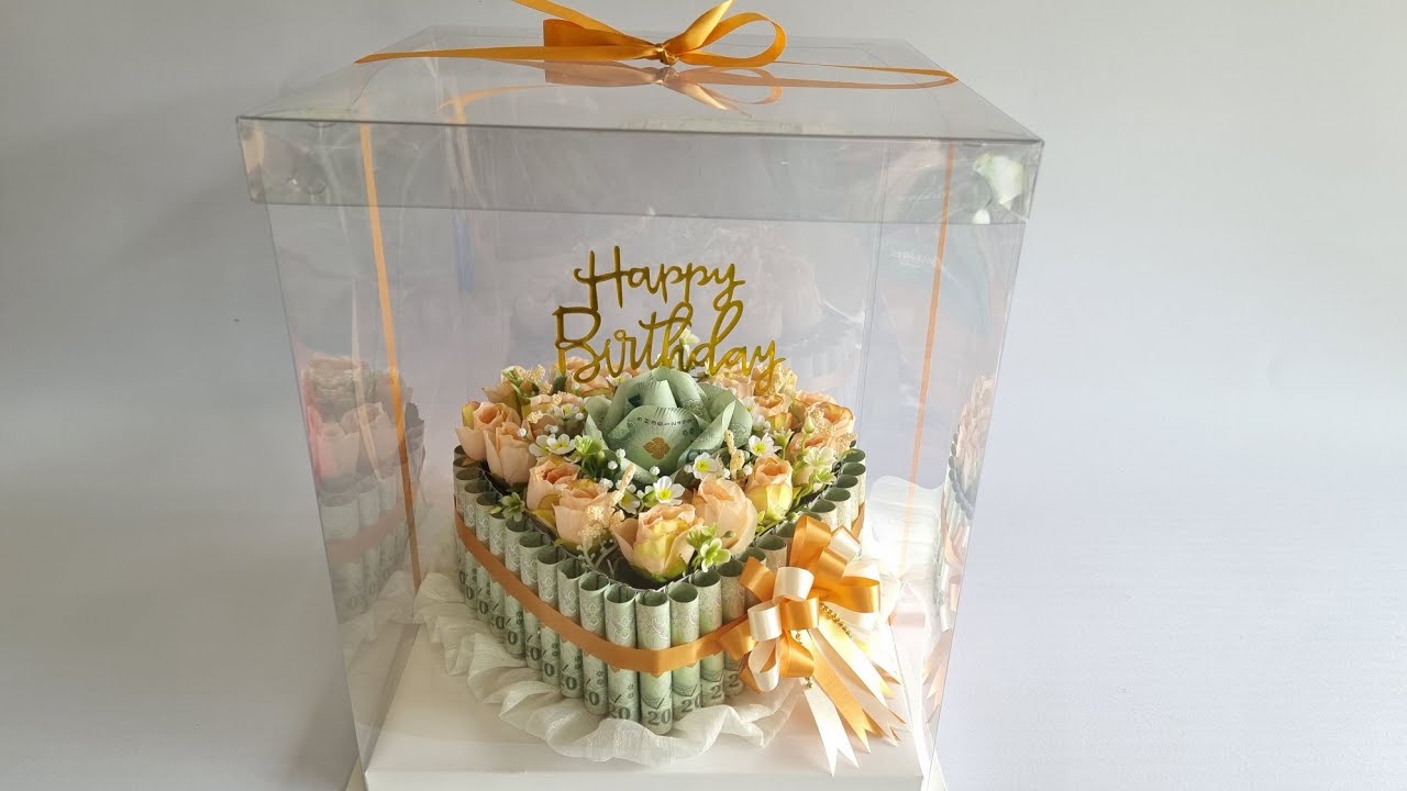 Heart Money​ Cake​ เค้กธนบัตร​รูป​หัวใจ​