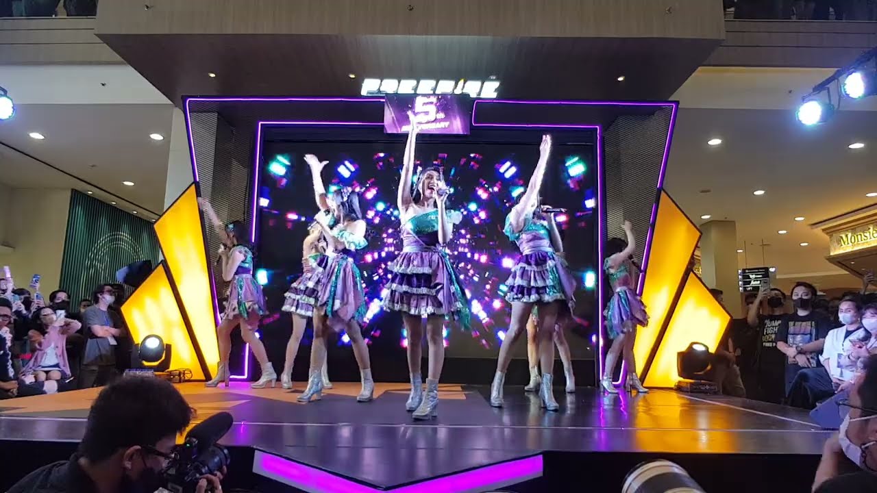 JKT48 @. 5th Anniv Freefire part 1