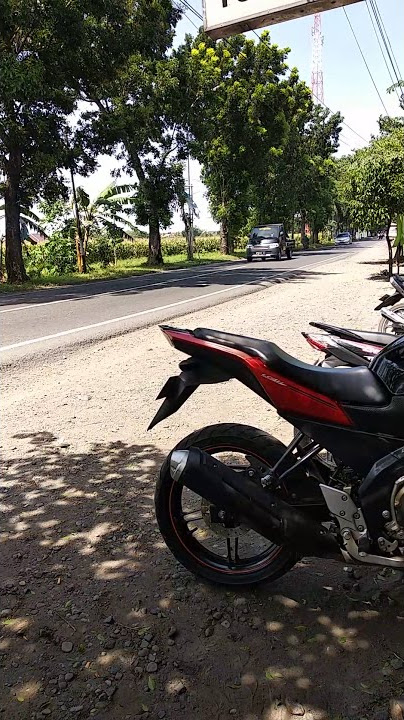 Suara klakson bus unik.