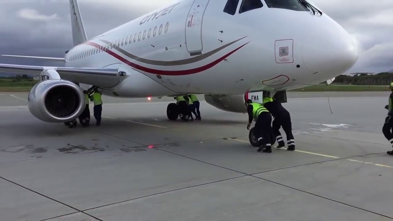 Pushback accidents and Airport Apron incidents caught on camera