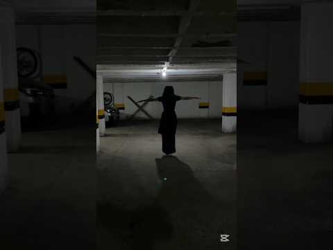 العجوز الصربية الراقصة ترقص في الشارع اسرارهم رعب قصص مرعبة