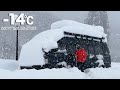 極寒-14℃の記録的寒波で車が雪に埋もれて走行不可...一晩で40cm積もる大雪車中泊/snowcamping