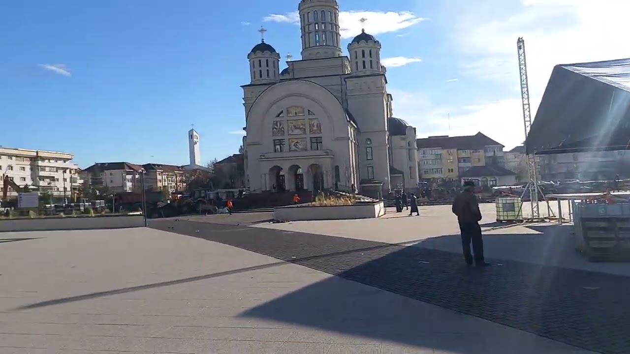 va prezint astăzi noua pieteta casa de cultura onesti