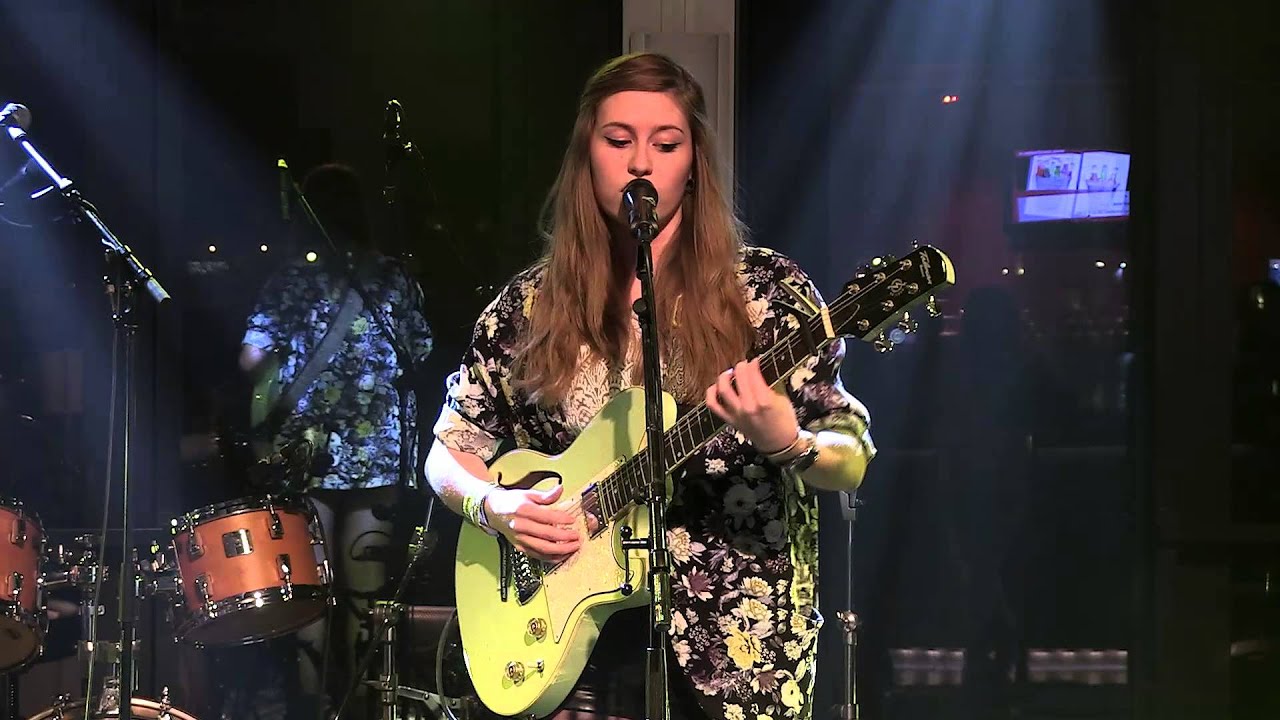 Jeanne Rouwendaal - Live at Fluxfest