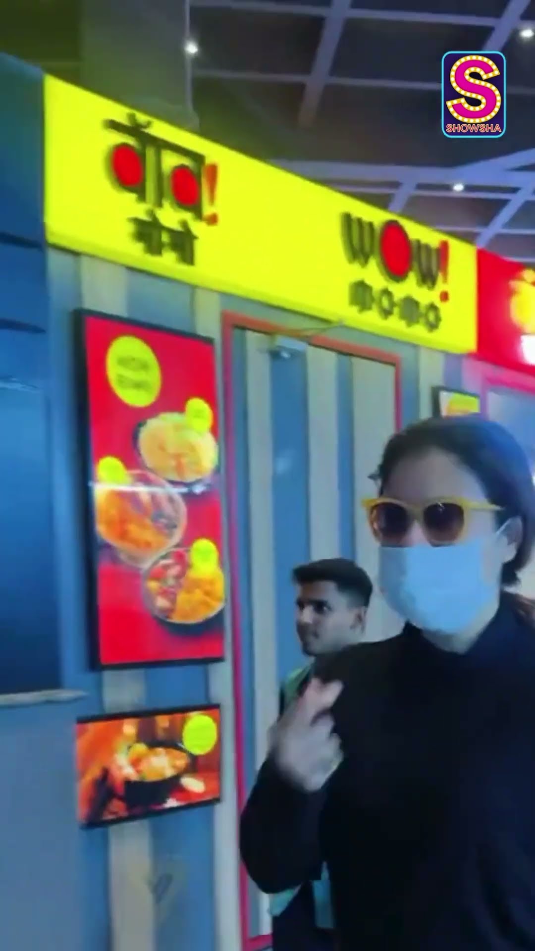 Kajol Walks Swiftly With Nysa As Paps Try To Capture Her At The Airport | N18S | #trending