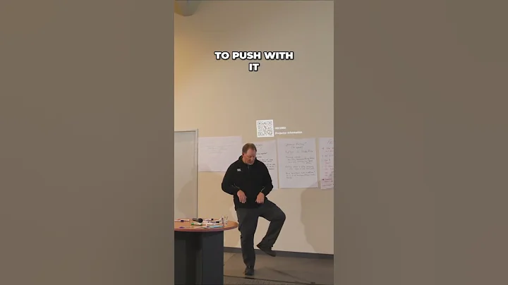 Should the outside knee drop out at the catch? #rowing #rowingcoach #sculling #rowingclub