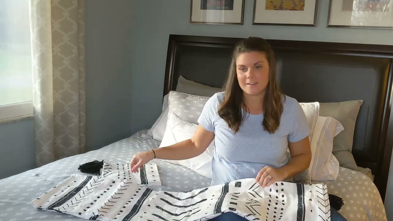 Review of VClife Cotton White Duvet Cover Full Black Stripe Boho Duvet Cover (90"x 90")