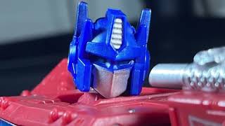 TRANSFORMERS 7: RISE OF THE BEASTS - Official Trailer Stop Motion