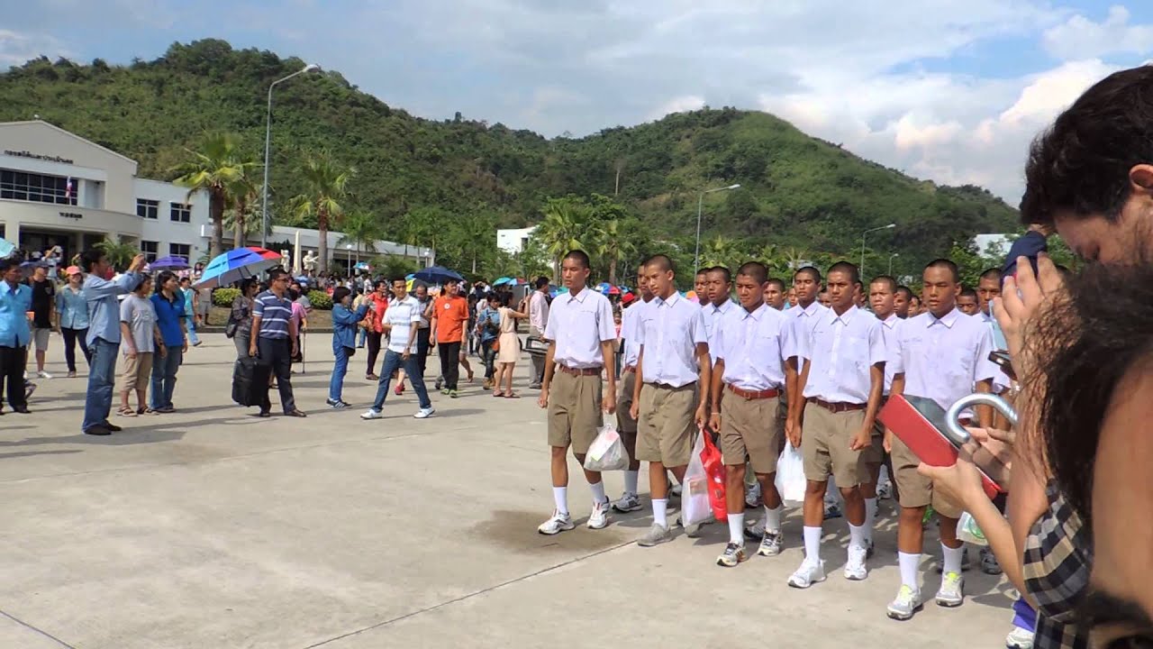 วันเยี่ยม นรม.58