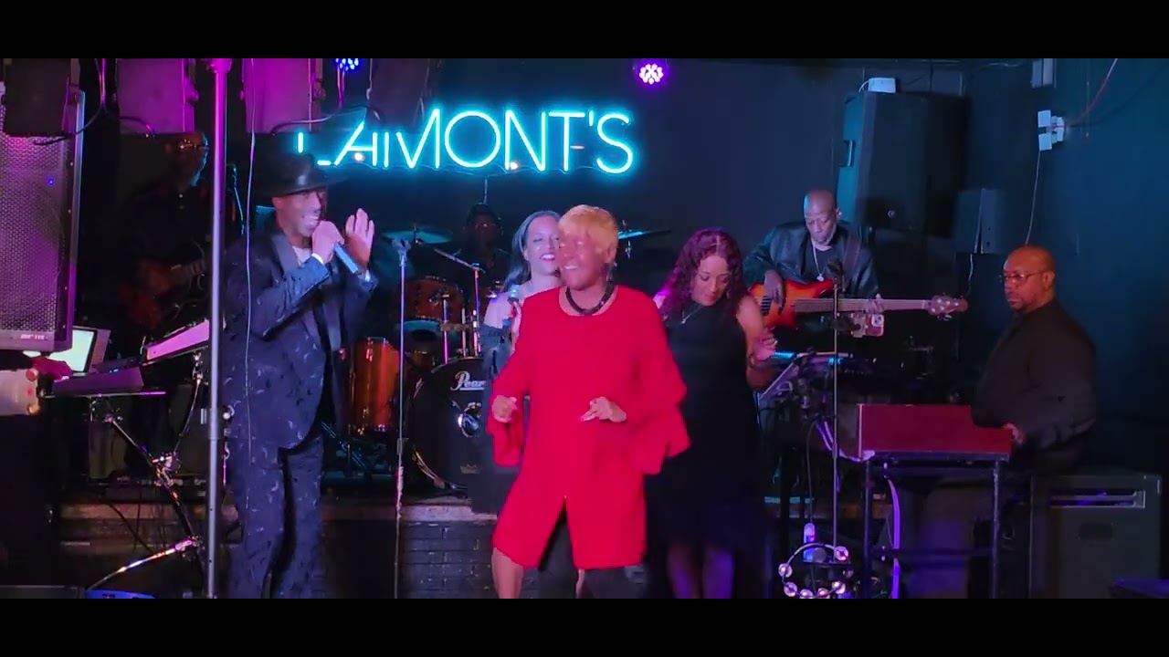 TJ Hooker Taylor sings 