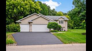 842 Sterling Street S Maplewood, MN | ColdwellBankerHomes.com