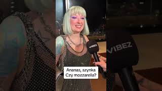 ANANAS, SZYNKA CZY MOZZARELLA