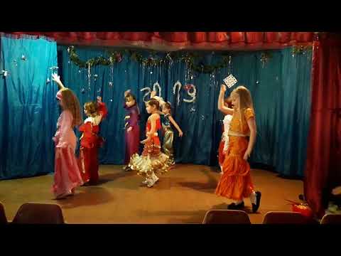 Танець східних красунь 2 А НОВОКОРЕЦЬКА ЗШ