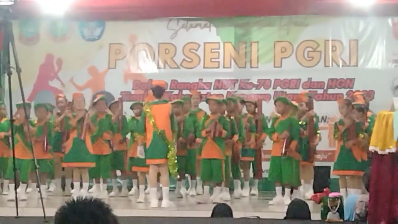 21 November 2023  Musik bambu  SDN 5 Lasolo dalam rangka memeriahkan HUT PGRI Konawe Utara