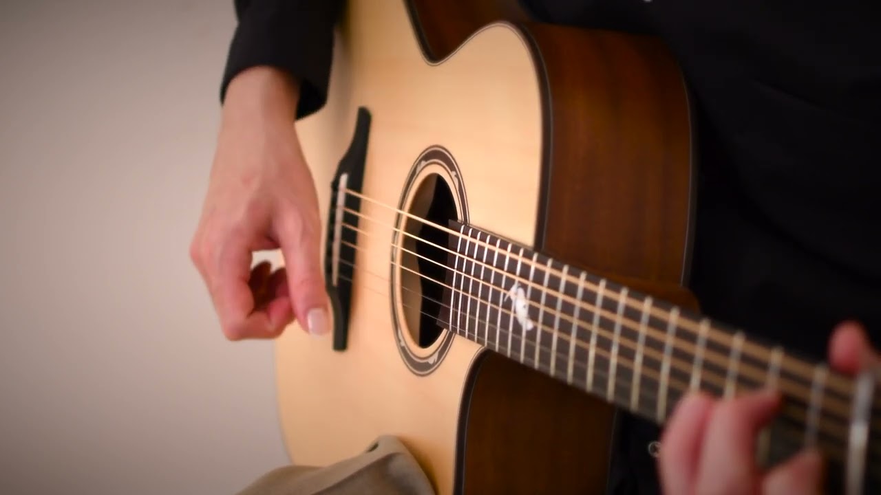 demonstration of Naga guitar Wind series / 星さがし - Looking for a Star //  Satoshi Gogo (original)