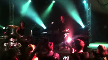 Matt and Kim- block after block (live) Austin tx