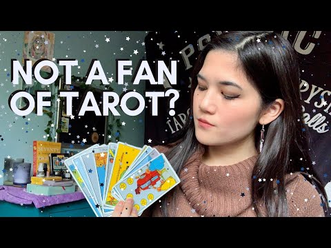 Signs That Tarot Is NOT For You (& Tarot Alternatives)