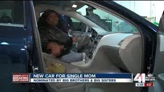 Single mom receives new car, presents