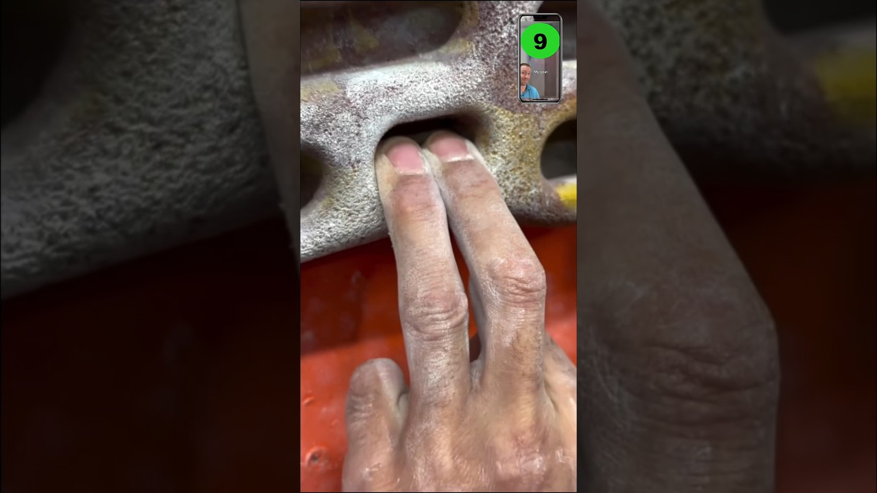 His Grip Strength Is IMPRESSIVE!🤯