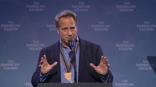 Mike Rowe receives the 2017 American Legion National Commander’s Media & Communications Award