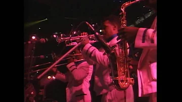 Earth Wind & Fire - System of Survival • Get Away [Live in Japan 1990]