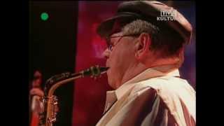 Michel Legrand & Phil Woods 4tet 2001 Montreal - The Summer Knows chords