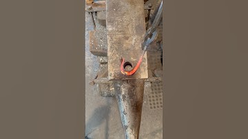 FORGING A SIMPLE WALL HOOK🔥