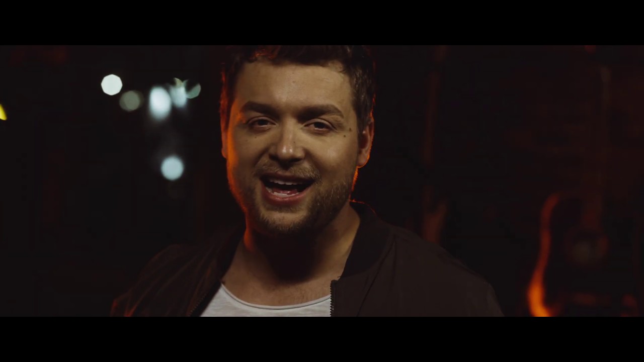 Guarda Cort Carpenter - Electricity (Official Music Video) su YouTube Guarda Cort Carpenter - Electricity (Official Music Video) su YouTube