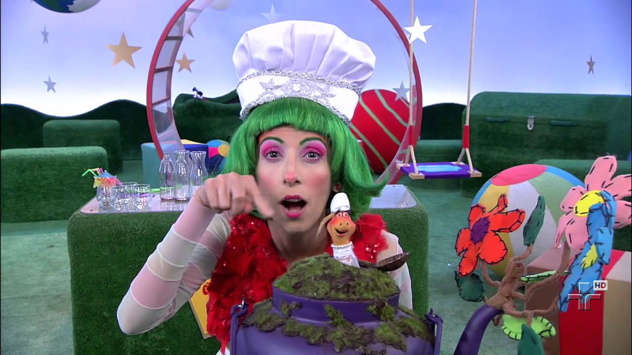 Quintal da Cultura - Na Cozinha com Dorô: Ponche de Frutas - 01/01/13