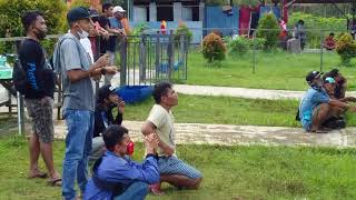 Ekspresi lucu lomba burung