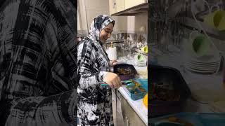 لما مراتك تعمل ممبار وحمام في لانش بوكس الحضانه 😂