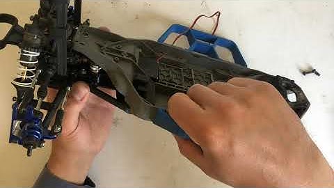 Traxxas Slash 4x4 Ultimate Teardown Part 6 Install servo mate front end to chassis tub