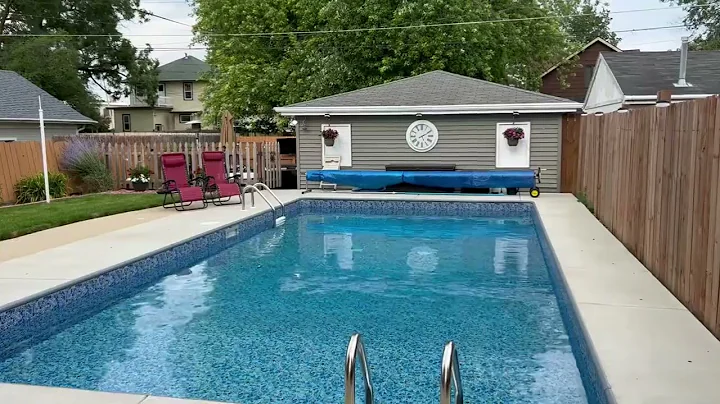 1237 Blaine Ave, Racine, WI 53405 (Virtual Tour)