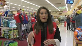 United Way Celebrity Bagging Event