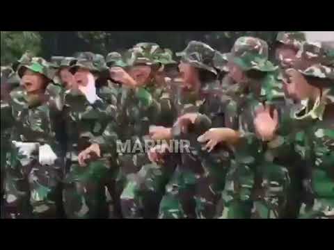 Yel Yel TNI AL WANITA MARINIR #marinir #hantulaut #tnial #yelyeltni #JalesuBhumyamca Jayamahe #kowal