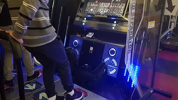 Dance Dance Revolution - Akihabara, Tokyo