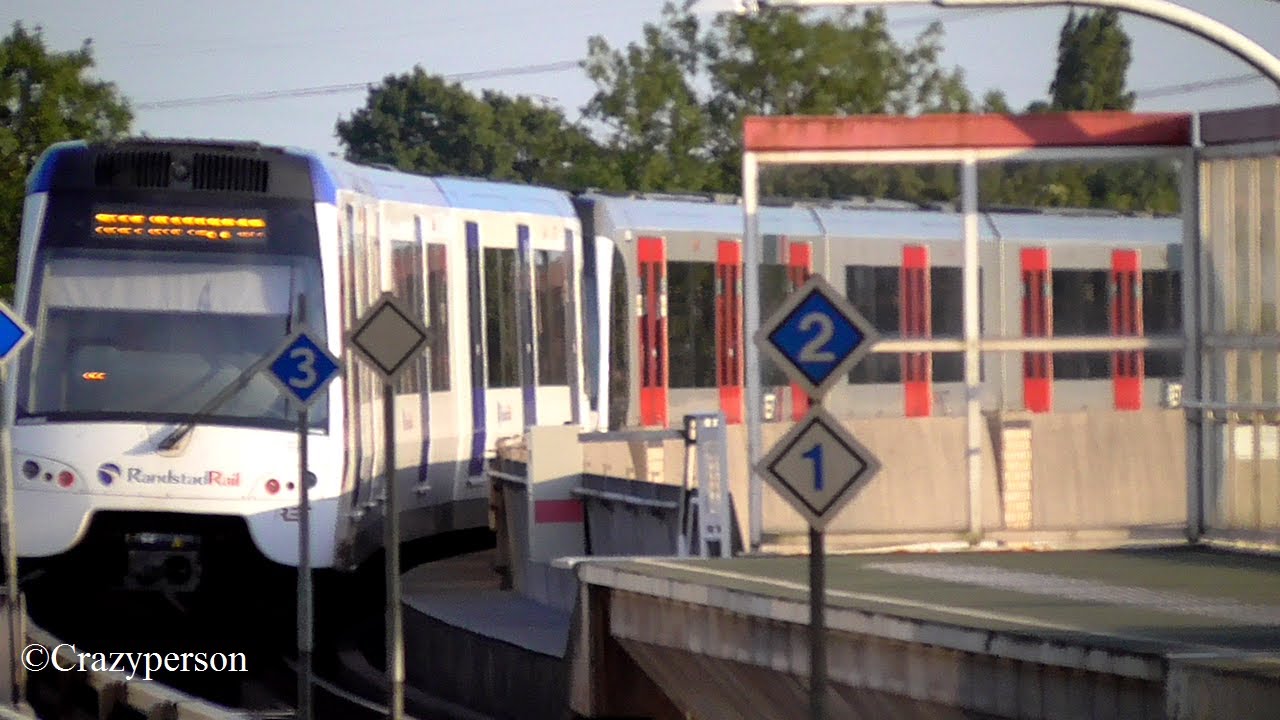 RET metrolijn C naar Parkweg & combi 5616+5516 naar De Akkers!