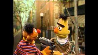 Clic Sesame Street - Bert And Ernie Sesame Street On Tv