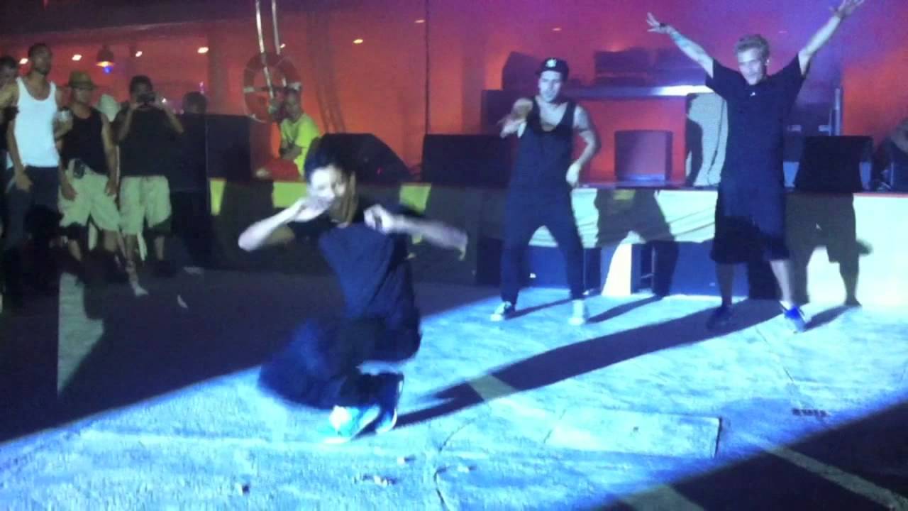 SUPREMOS CREW / IBIZA DANCE & ACROBATIC PERFORMANCE (OCEANS BEACH CLUB)