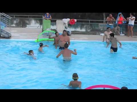 Piscine en nocturne et water polo - Camping de Mondon