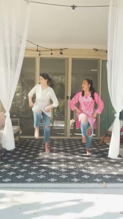 Atrangi Re | Chaka Chak | A. R. Rahman | Sara Ali Khan | Divyanka Gupta,  Sonia Rathee #Shorts