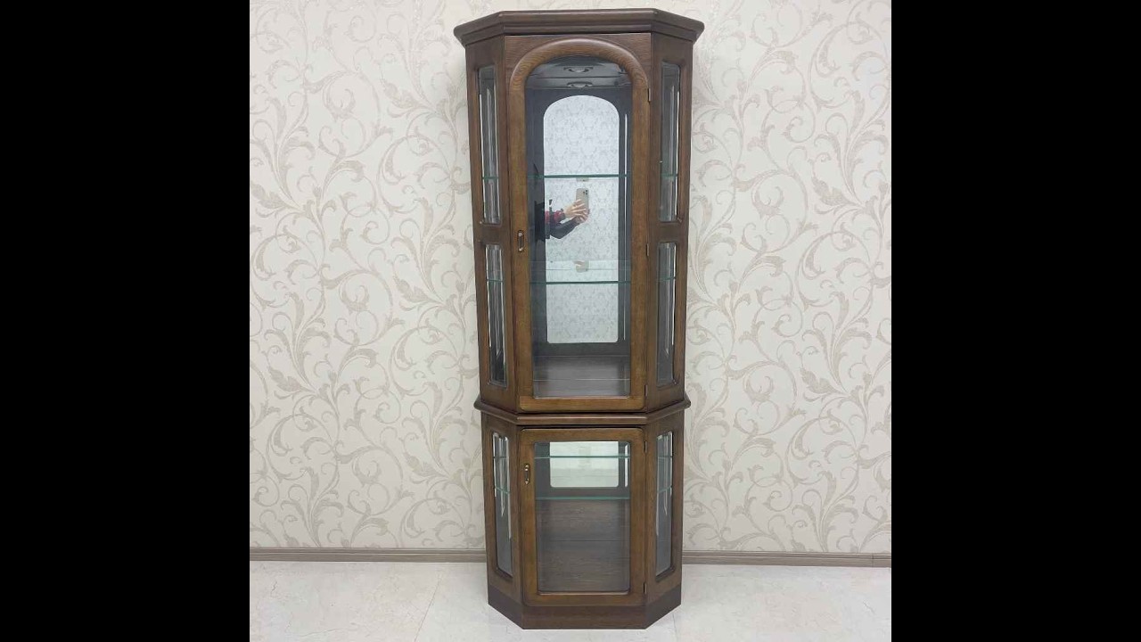 リユース カリモク HS2330MW 天然木 日本 モールディング装飾 ガラスショーケース [ Antique and Reuse Fynd]  FYND-0003619 【Fynd 商品動画】