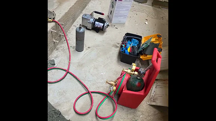 ac maintenance #hvac #airconditioner gree inverter dc error code jeddah p5 change compressor صيانة م