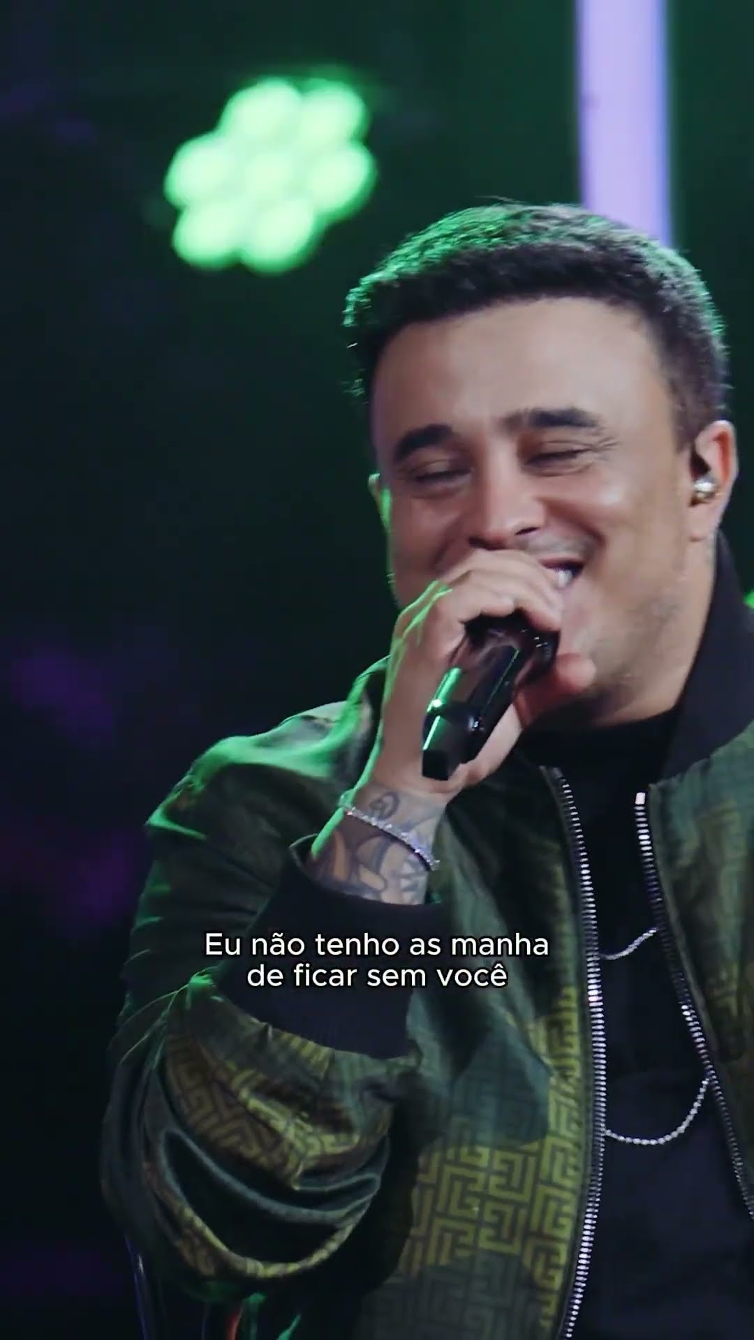 Sextou e já pode destampar umas 10 pra curtir o clipe de Ilusão de Ótica que já está disponível! ?