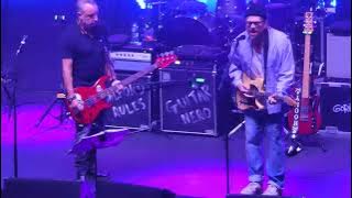 Peter Hook & The Light AND Damon Albarn - Aries (Gorillaz song) - Eventim Apollo, London, 14/10/23