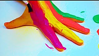 We learn colors with children's songs. Sophia loves nursery rhymes and songs for children.